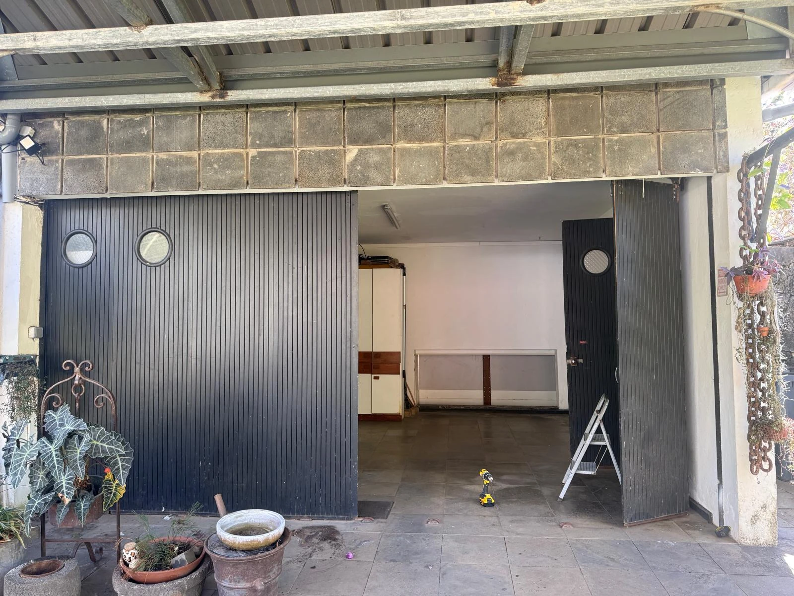 Adaptation aluminium sur mesure porte de garage