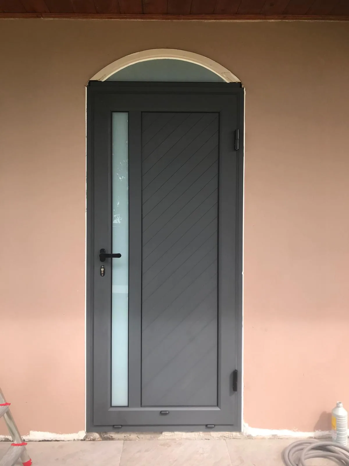 Porte d'entrée aluminium double vantail